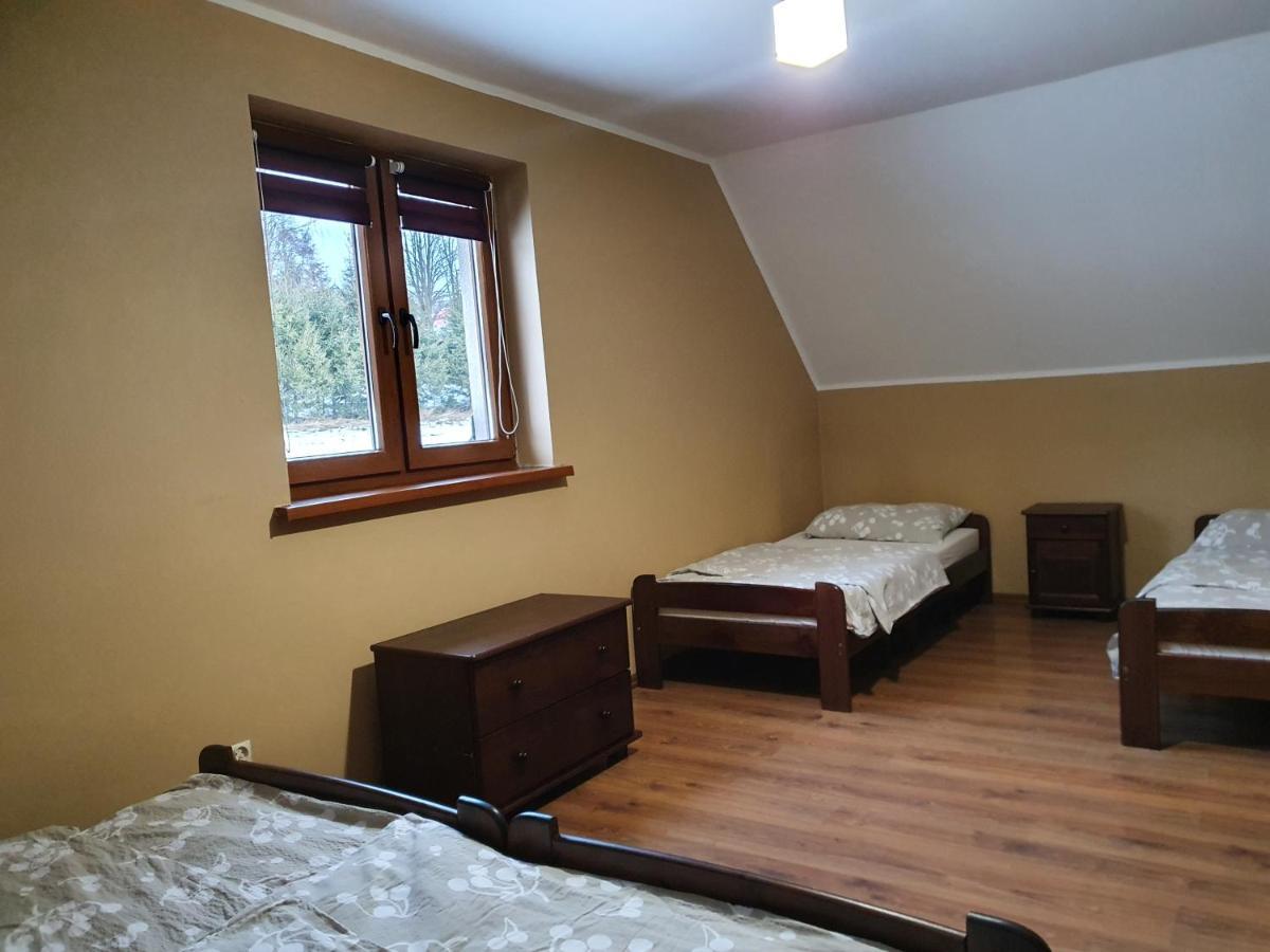 Domki U Gretka Lutowiska Bagian luar foto