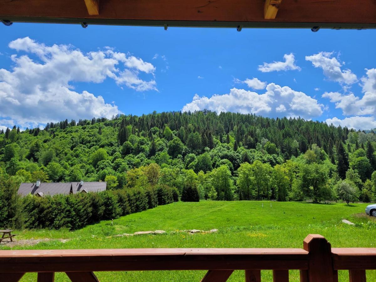 Domki U Gretka Lutowiska Bagian luar foto